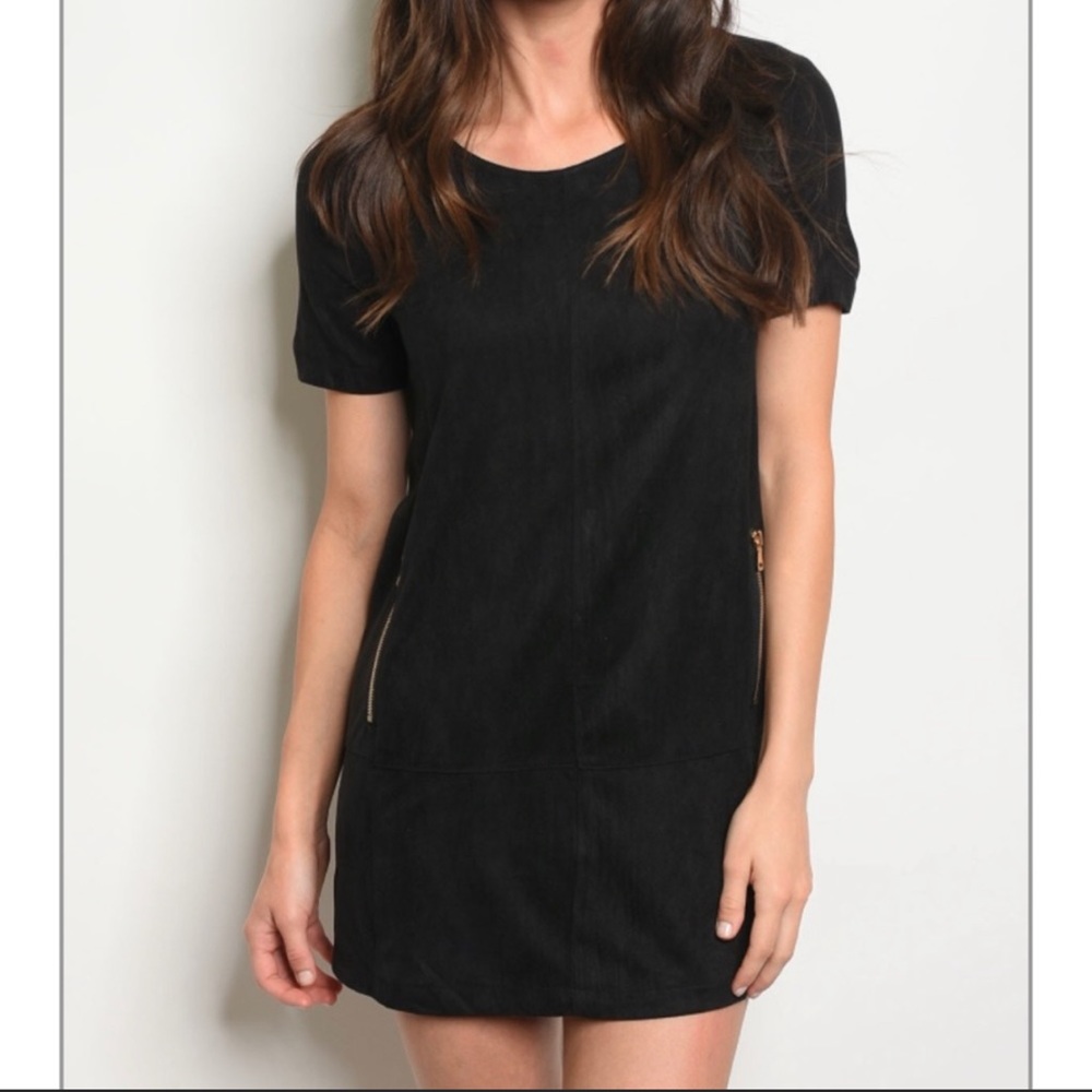 Black Suede Casual Dress Short Sleeves Zippered Pockets and Snap Buttons in Back